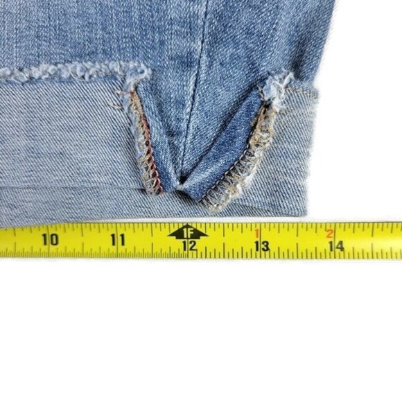 Torrid Jean Shorts 22 42X4 Blue Cut Off Cuffed Frayed Hem High Rise Denim - Picture 11 of 12